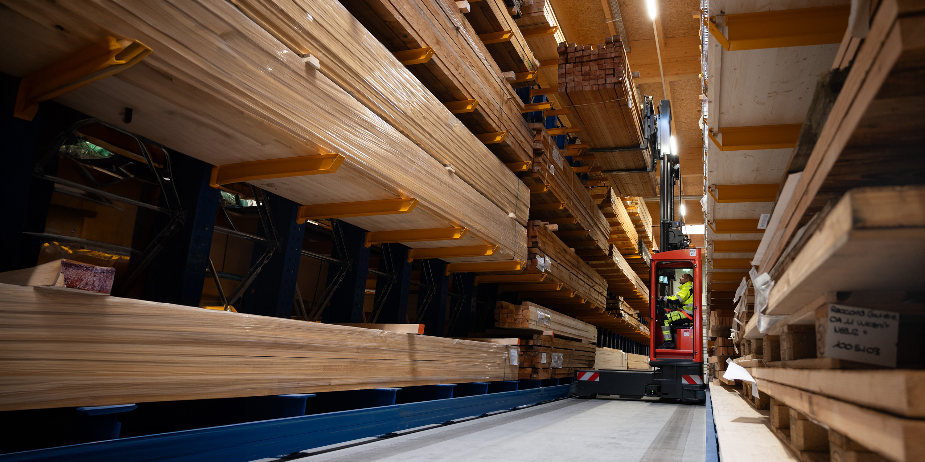 stock-bois-construction-suisse-romande-entrepot-professionnels.jpg (1)