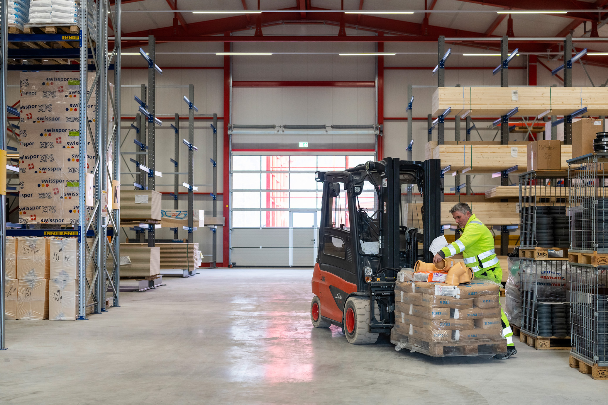 logistique-logistik-chantier-baustelle-getaz-reguscireco-baubedarf-richner.jpg